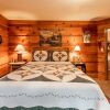 Отель SmokyStays 9 Bedroom Cabin, фото 4