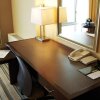 Отель DoubleTree by Hilton Chicago - North Shore Conference Center, фото 10