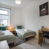 Отель Isimi Burnley 3 Bedroom Modern House, Free Parking, фото 2