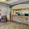 Отель Lakeview Inns & Suites Fort Saskatchewan, фото 2