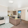 Отель Byron BaySide Central Studio Apartments, фото 14