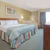 Отель Days Inn by Wyndham Downtown St. Louis, фото 3