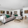 Отель Urban Pumpkin 3-bedroom Apartment, Ikoyi, фото 8
