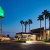 Отель La Quinta Inn by Wyndham Laredo I-35, фото 4