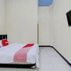 Отель OYO 92594 Raja Ratu Homestay, фото 6