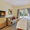 Отель Shelley Court 7, фото 4
