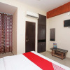 Отель Oyo 17357 Hotel Royal Touch, фото 2