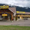 Отель Glacier Basecamp Lodge, фото 1