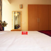 Отель The Premium Services by OYO Rooms, фото 11