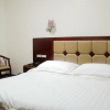 Отель Yuanlong Business Hotel, фото 2
