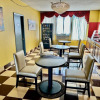 Отель Townhouse Inn & Suites, фото 18