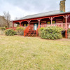 Отель Charming Boone Cabin < 9 Mi to Appalachian Ski Mtn, фото 16