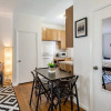 Отель GEM Location+cozy Studio 1bd, Bath&kitchen!, фото 7