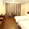 Отель Super 8 Hotel Ningbo West Hengshan Road, фото 5