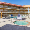 Отель Rodeway Inn & Suites, фото 9