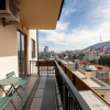 Отель Modern 1BR apt w spacious balcony & a bathtub, фото 8