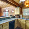 Отель Sevierville Cabin w/ Hot Tub & Mountain-view Deck, фото 9