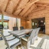 Отель Stone Mountain Lodge 4 Bedroom Cabin by Redawning, фото 10