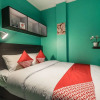 Отель OYO 1491 Sandang Residence Near RS Patria IKKT, фото 4
