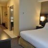 Отель Holiday Inn Express Hotel & Suites Barrie, an IHG Hotel, фото 5