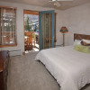 Отель Spacious 4br 4.5ba  Ski In/out-stay +7 Nights 4 Bedroom Condo by RedAwning, фото 16