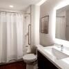 Отель TownePlace Suites by Marriott Louisville Airport, фото 9