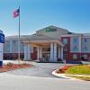 Отель Holiday Inn Express & Suites Thomasville, an IHG Hotel, фото 1