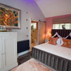 Отель Little Fox Lodge Hideaway Glencoe - 5 Star with Hot Tub overlooking Loch Linnhe, фото 5