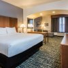 Отель La Quinta Inn & Suites by Wyndham Morgantown, фото 12