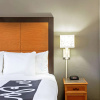 Отель La Quinta Inn & Suites by Wyndham Tucson Airport, фото 2