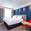 Отель Holiday Inn Express Fleet, an IHG Hotel, фото 2