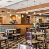 Отель Comfort Suites At WestGate Mall, фото 32