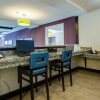 Отель Holiday Inn Express Hotel & Suites Charleston Arpt-Conv Ctr, an IHG Hotel, фото 27
