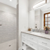 Отель Schubert Inn-main With Pool and Grill - 2blks to Main, фото 12