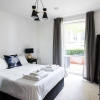 Отель Stylish and modern 1 bedroom apartment near the O2, фото 6