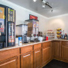 Отель Econo Lodge Beach and Boardwalk, фото 16