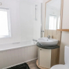 Отель Superb Detached Lodge Located on Skipsea Sands, фото 7