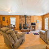 Отель 'the Burgundy Cabin' Iowa Retreat: Pond & Fire Pit, фото 2