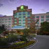 Отель Holiday Inn Hotel & Suites Oakville @ Bronte, an IHG Hotel в Оуквиле