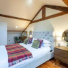 Отель Stunning 3-bed Cottage, Hot Tub, Wi-fi, Parking, фото 7