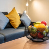Отель 1bd Apt for 2-4. New Decor & Furnishings, фото 13