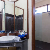 Отель Reddoorz near Petitenget Beach 2, фото 10