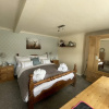Отель Stunning Two Bedroom Cottage in Honley, фото 11