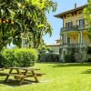 Отель This Pleasant Residence is Situated in Salò, Close to the Famous Lake Garda, фото 1