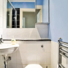 Отель Fabulous location in peaceful New Town cul-de-sac, фото 14