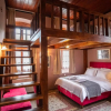 Отель Old School Hotel, фото 2