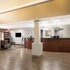 Отель Comfort Suites Forsyth near I-75, фото 15