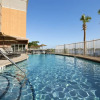 Отель Cambria Suites Miami Airport Blue Lagoon, фото 24