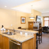 Отель Updated 2 Bedroom -Fireplace & Balcony by RedAwning - Save 20% on 7+ Nights!, фото 12