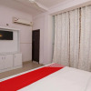 Отель R Paradise by OYO Rooms, фото 7